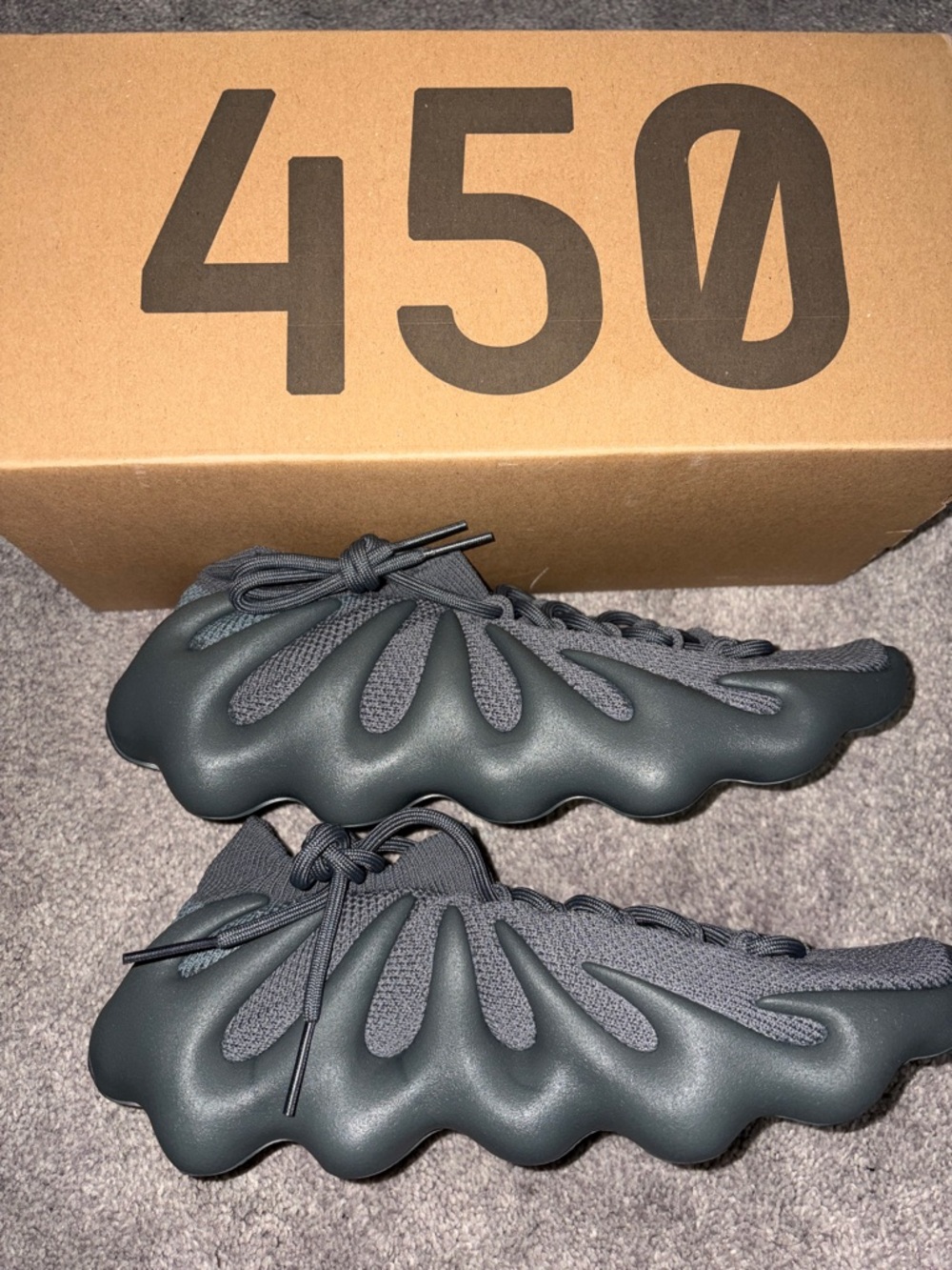 Yeezy 450 - Picture 3 of 7